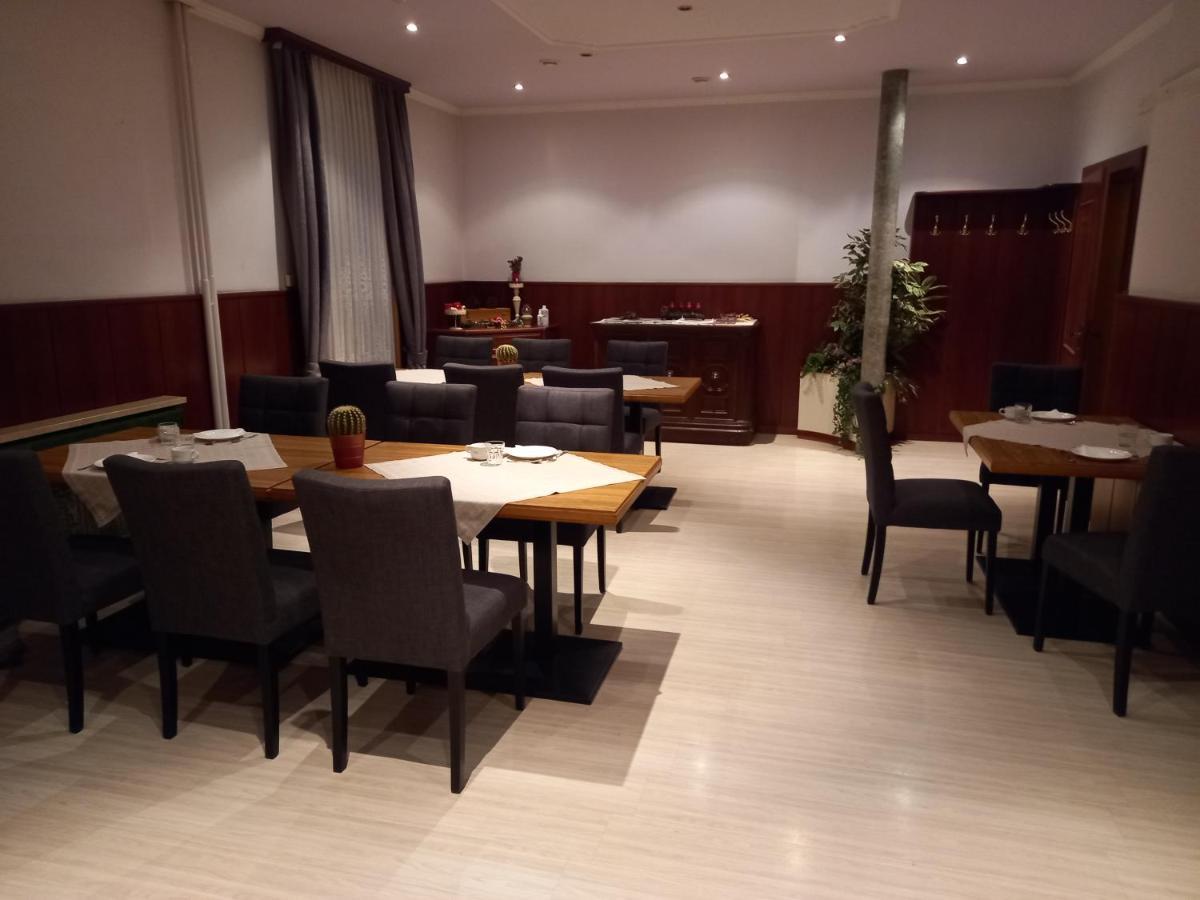 3 Raben - Leoben - Zimmer Fuer Geschaeftsreisende, Urlauber, Monteure Und Handwerker, Polski Pensjonat Austria Экстерьер фото