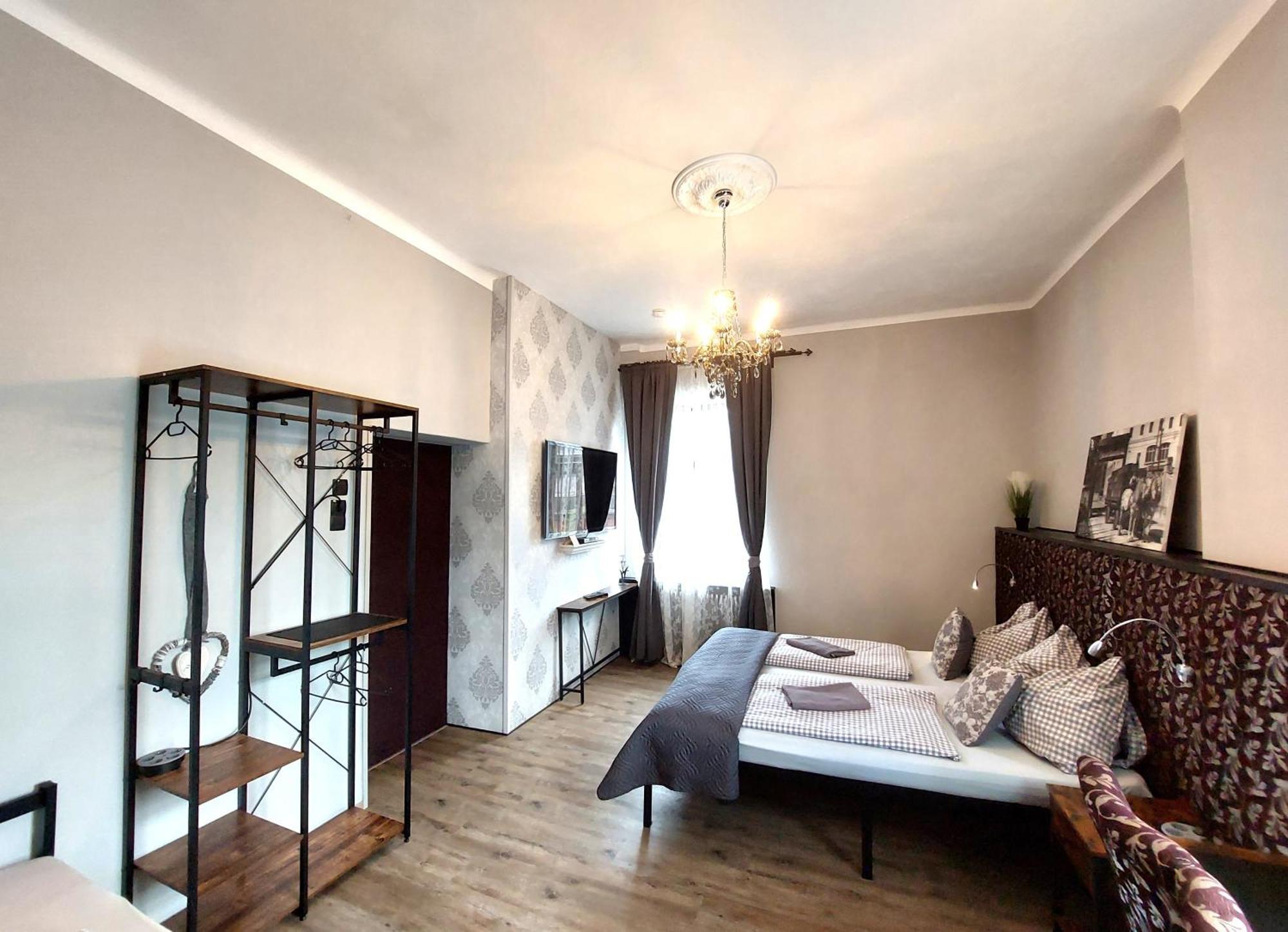 3 Raben - Leoben - Zimmer Fuer Geschaeftsreisende, Urlauber, Monteure Und Handwerker, Polski Pensjonat Austria Экстерьер фото