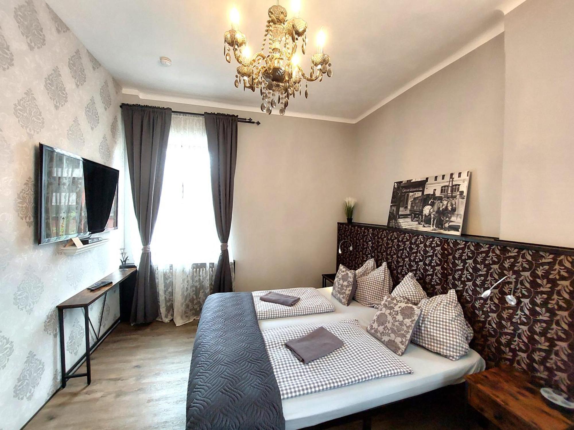 3 Raben - Leoben - Zimmer Fuer Geschaeftsreisende, Urlauber, Monteure Und Handwerker, Polski Pensjonat Austria Экстерьер фото